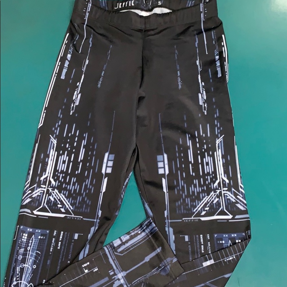 Jeffie Leggings